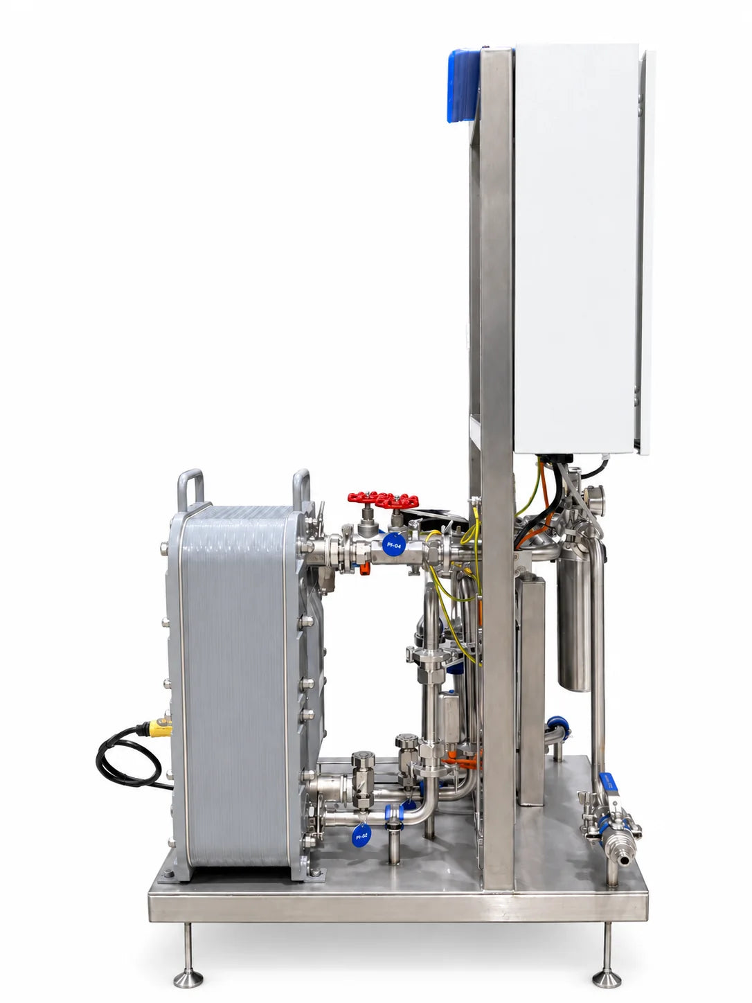 Compact hygienic polishing skid from the side